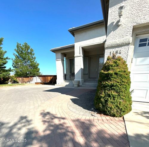 1484 Cloud Peak Dr, Sparks, NV, 89436-4686 | Card Image