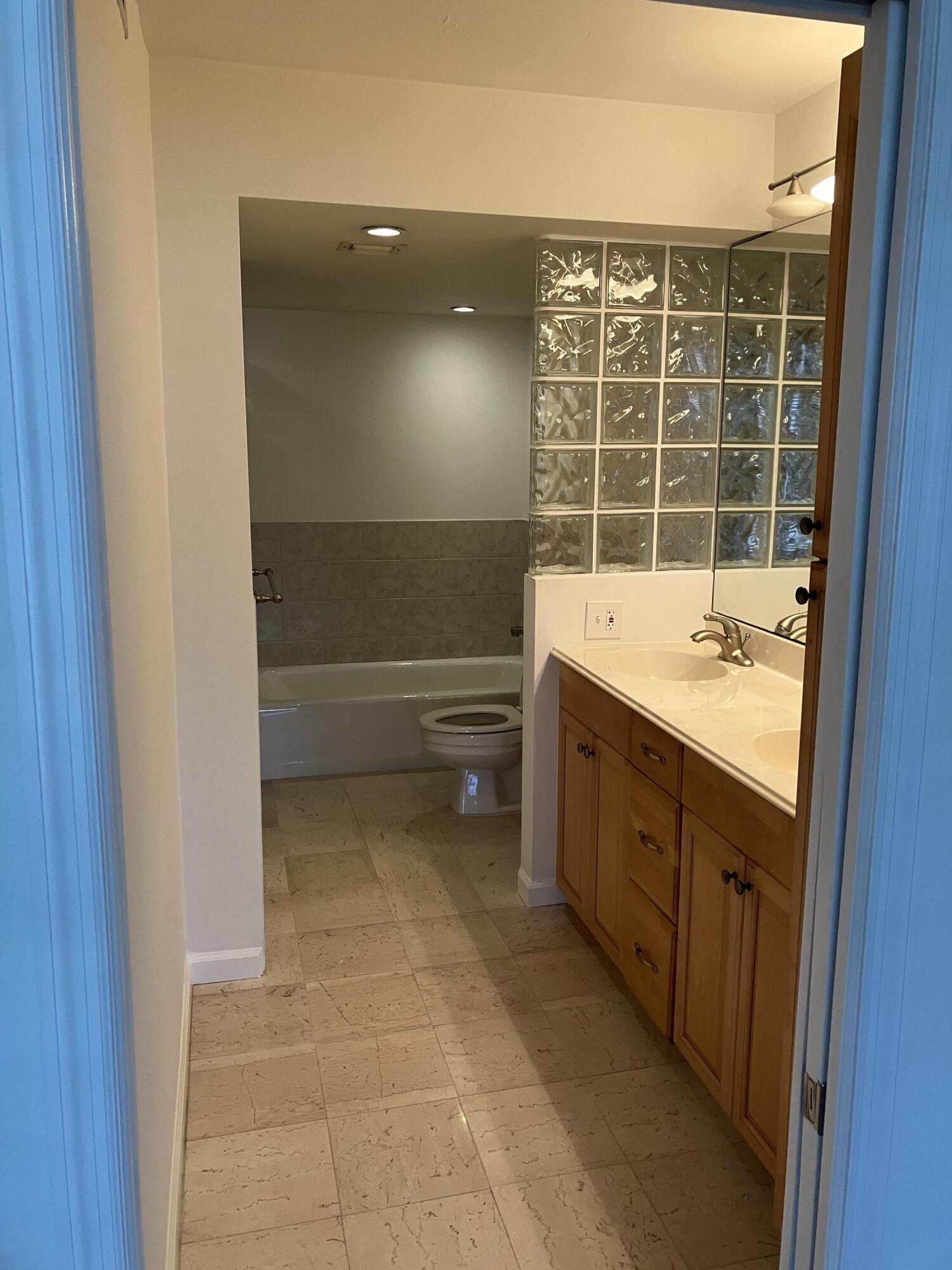 Residential Lease in Juno Beach 4