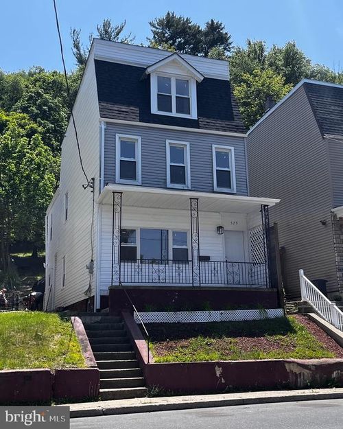 575 Peacock St, POTTSVILLE, PA, 17901-1004 | Card Image