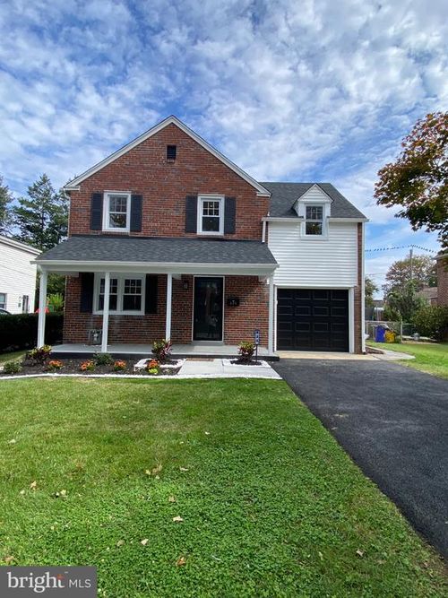 825 Stanbridge Rd, DREXEL HILL, PA, 19026-4723 | Card Image