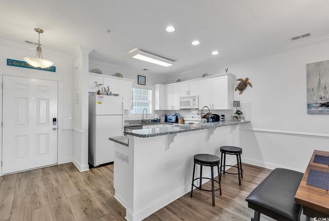APT-202 - 4821 Luster Leaf Cir, Condo with 2 bedrooms, 2 bathrooms and null parking in Myrtle Beach SC | Image 12