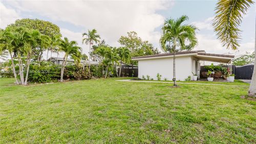 1300-1300 Ne 204th St, Miami, FL, 33179-5153 | Card Image