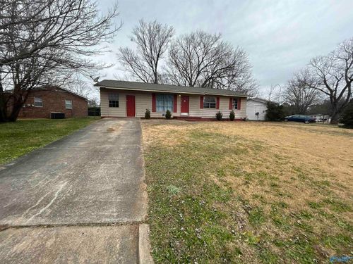 613 Dawson Ter Nw, Huntsville, AL, 35811-1759 | Card Image