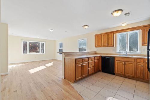 2-3303 Liberty Ave, North Bergen, NJ, 07047-2322 | Card Image