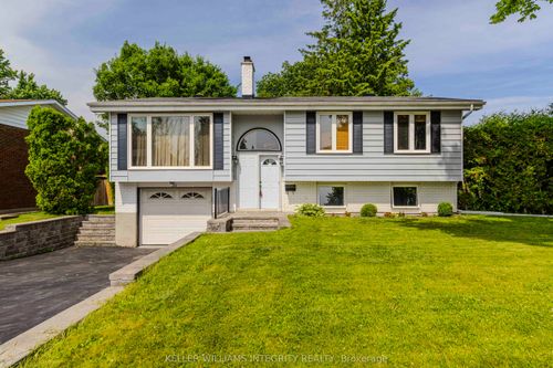 31 Ashgrove Cres, Nepean, ON, K2G0S1 | Card Image