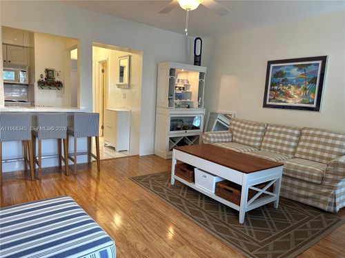 apt-206-801 Atlantic Shores Blvd, Hallandale Beach, FL, 33009-2637 | Card Image