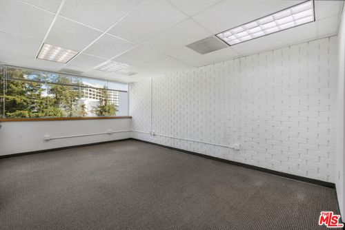 402-240 S La Cienega Boulevard, Beverly Hills, CA, 90211 | Card Image