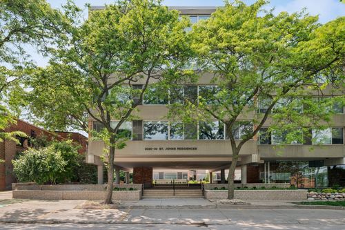 apt-506-2020 Saint Johns Ave, Highland Park, IL, 60035-2477 | Card Image