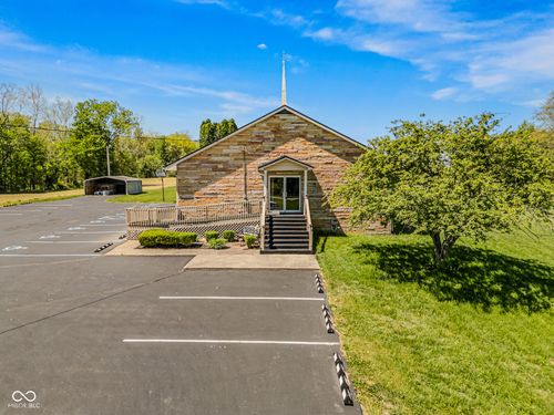 7990 S 300 W, Columbus, IN, 47201-9322 | Card Image