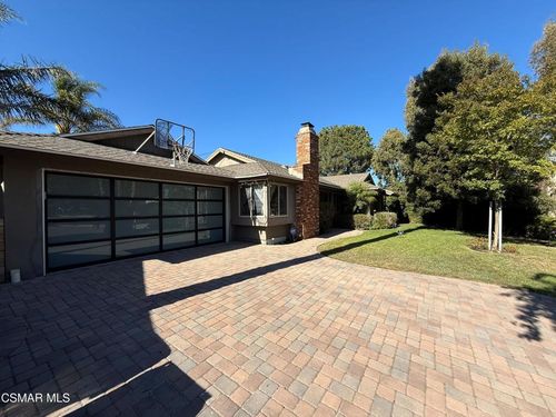 2340 Aldrich Cir, Thousand Oaks, CA, 91360-3108 | Card Image