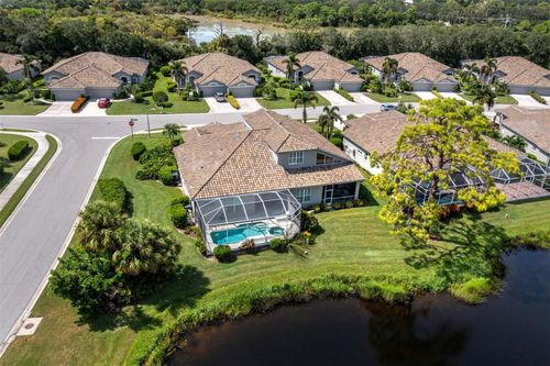 8737 Pebble Creek Ln, Sarasota, FL, 34238-3386 | Card Image