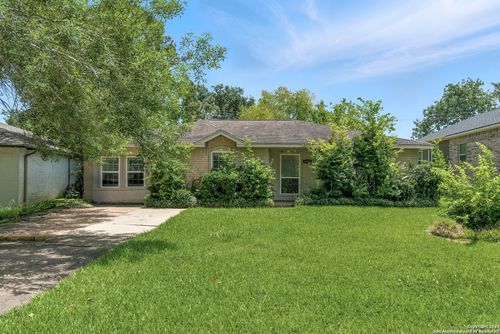 16903 Townes Rd, Friendswood, TX, 77546-4117 | Card Image