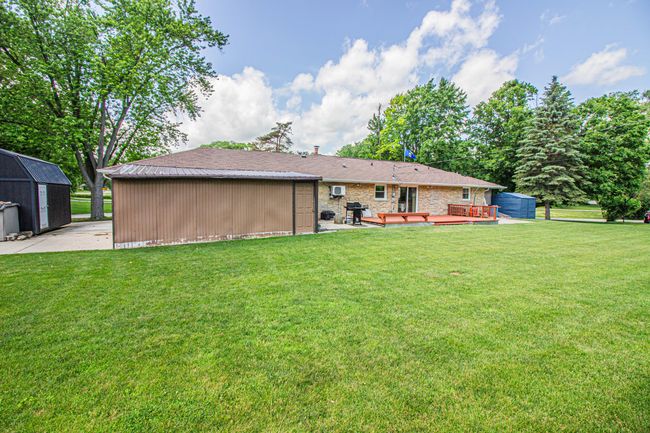 2228150 Plainview Pkwy, House other with 3 bedrooms, 2 bathrooms and null parking in Lisbon WI | Image 37