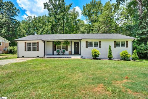 273 Sunset Boulevard, Clinton, SC, 29325 | Card Image