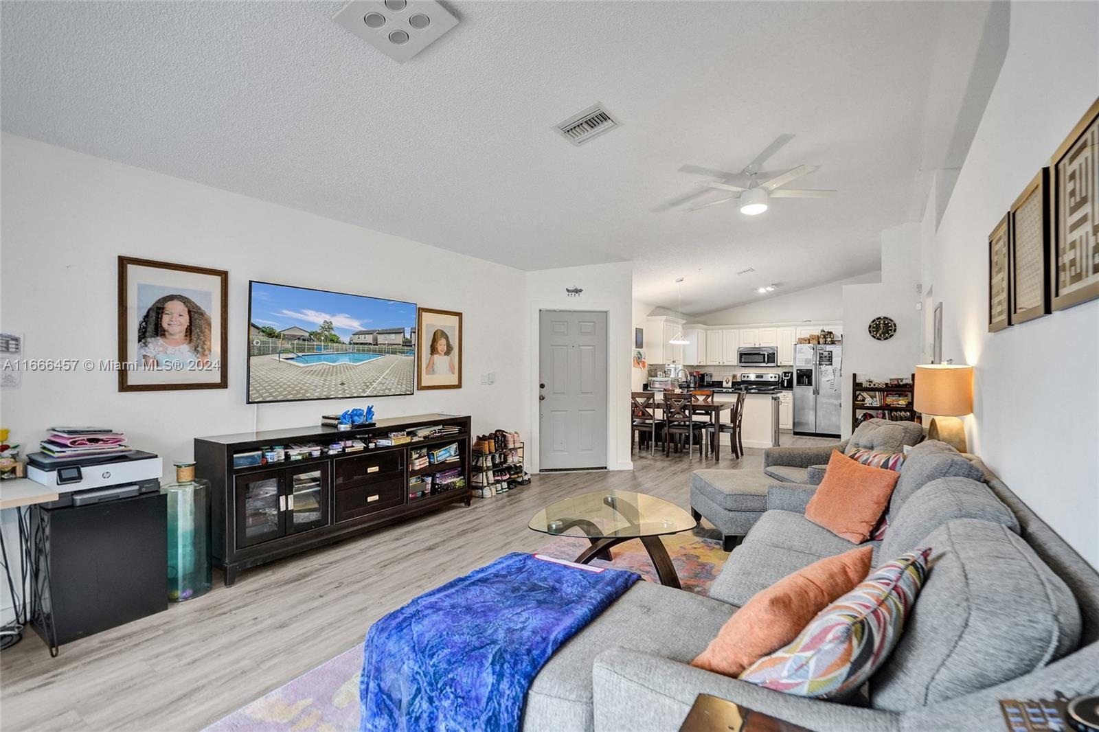 121st Ave, Sunrise, FL 33323