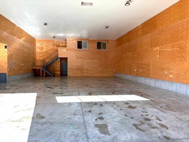 South Shop Main Floor Interior | Image 10