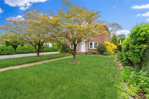 1030 Glen Cove Ave, Glen Head, NY, 11545-1565 | Card Image