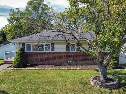 501 Willow Ln, Bridgeport, WV, 26330-1319 | Card Image