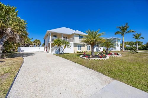 425 Lake Murex Cir, SANIBEL, FL, 33957-5524 | Card Image