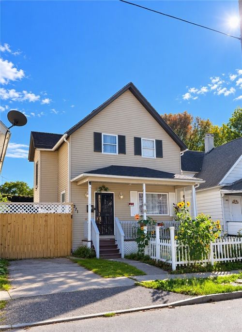 371 Weaver St, Rochester, NY, 14621-3613 | Card Image