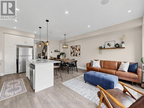 32 Angelfish Road, Brampton (Northwest Brampton), ON, L7A5C3 | Card Image