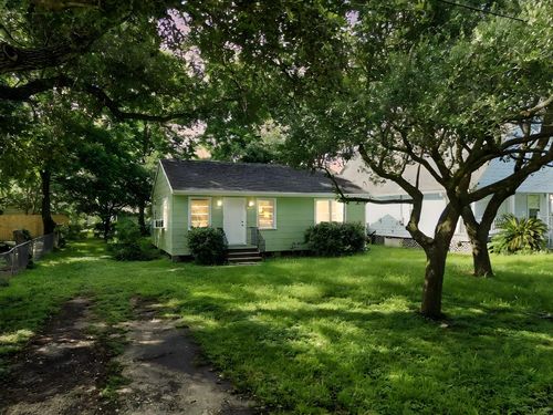 303 Texas Avenue Avenue, Bacliff, TX, 77518 | Card Image