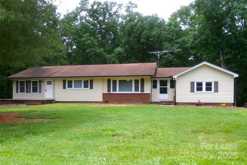 1441 Gold Hill Rd E, Mount Pleasant, NC, 28124-9206 | Card Image