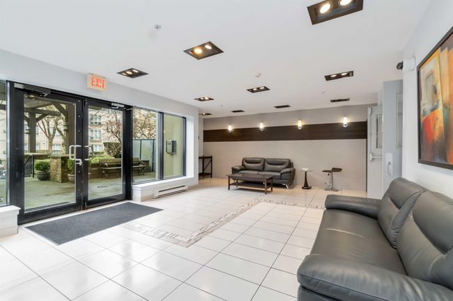 Lobby featuring visible vents | Image 31
