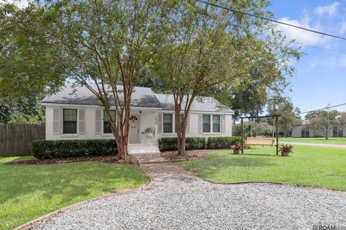 5608 Castile Ave, Baton Rouge, LA, 70806-7201 | Card Image