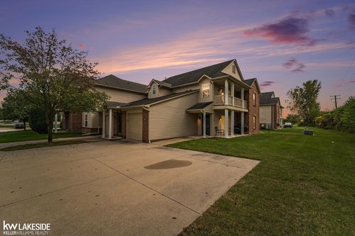 45687 Cagney Dr, Macomb, MI, 48044-6609 | Card Image