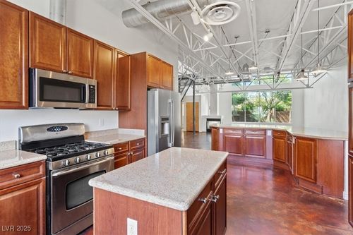 5603 Deer Creek Falls Ct, Las Vegas, NV, 89118-1963 | Card Image