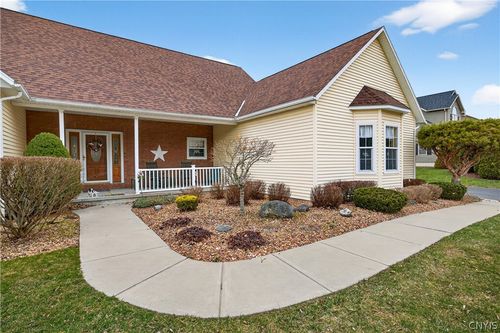 133 Willowbrook Dr, Owasco, NY, 13021-9126 | Card Image