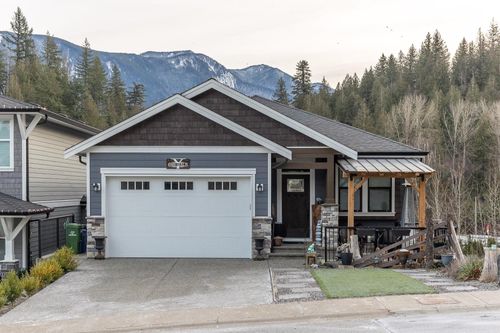 45408 Ariel Place, House other with 4 bedrooms, 3 bathrooms and 4 parking in Cultus Lake BC | Card Image