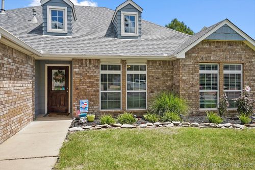 8939 N 139th East Ave, Owasso, OK, 74055-2589 | Card Image