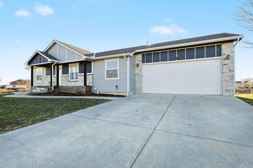 729 S Longbranch Dr, Maize, KS, 67101-7010 | Card Image