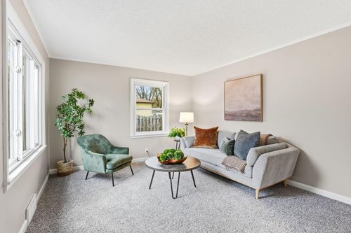 5808 46th Ave N, Crystal, MN, 55422-1074 | Card Image