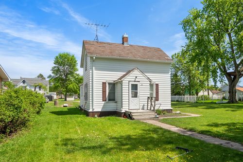20 5th Ave Se, Mayville, ND, 58257-1430 | Card Image