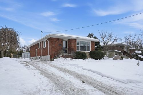 201 Manning Ave, Hamilton, ON, L9A3G3 | Card Image