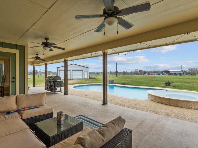 16941 Cowan Rd, House other with 3 bedrooms, 3 bathrooms and 2 parking in Alvin TX | Image 35