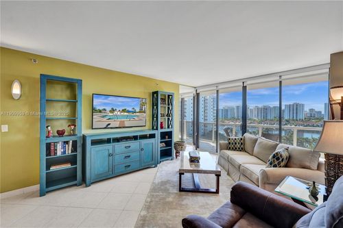 apt-904-3600 Yacht Club Dr, Aventura, FL, 33180-4005 | Card Image