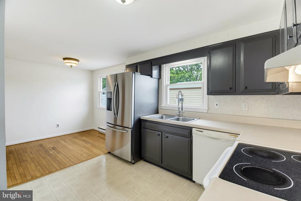 Residential in MOUNT JACKSON 2
