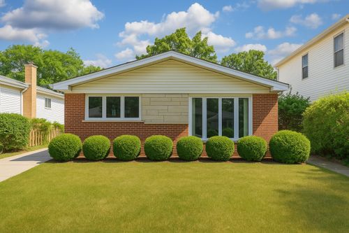 5008 Culver St, Skokie, IL, 60077-1004 | Card Image