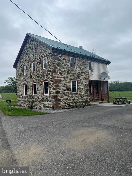 919 Round Hill Road, EAST BERLIN, PA, 17316 | Card Image