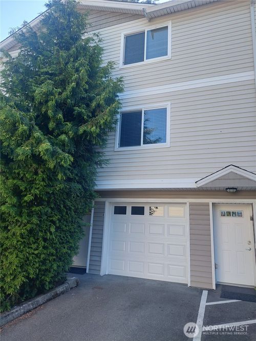 1b-6907 Rainier Dr, Everett, WA, 98203-5188 | Card Image