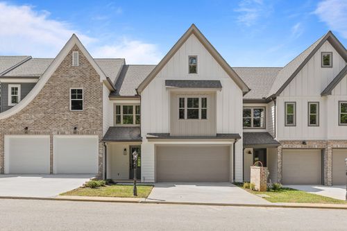 9702 Dutton Ln, Ooltewah, TN, 37363-1528 | Card Image