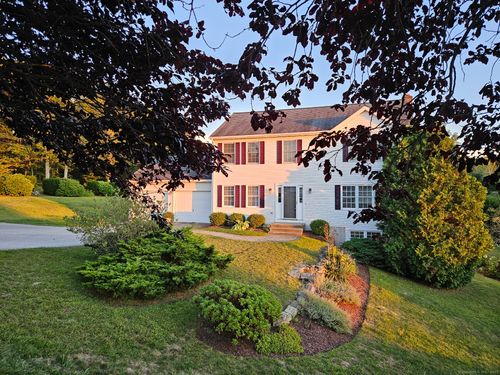 7 Skyview Dr, Colchester, CT, 06415-2440 | Card Image