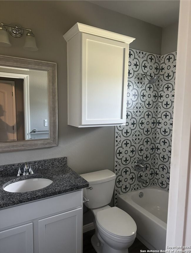137 Sycamore Cir, House other with 3 bedrooms, 2 bathrooms and null parking in Spring Branch TX | Image 10