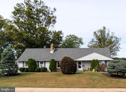 1118 N 5th St, Perkasie, PA, 18944-1871 | Card Image