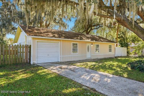 7245 Grissom Pkwy, Cocoa, FL, 32927-3211 | Card Image