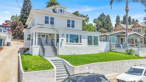 13429 Bailey St, Whittier, CA, 90601-4437 | Card Image